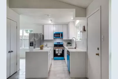 3911 Wintergreen Drive, Humble, TX 77396 - Photo 11