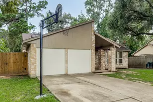 3911 Wintergreen Dr, Humble, TX 77396 - Photo 3