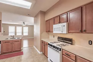 22626 Goss Spring Ct S, Spring, TX 77373 - Photo 11