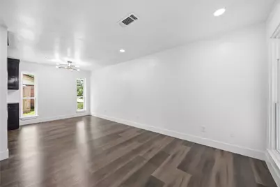 5446 Loch Lomond Drive, Houston, TX 77096 - Photo 9