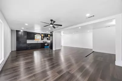 5446 Loch Lomond Drive, Houston, TX 77096 - Photo 13