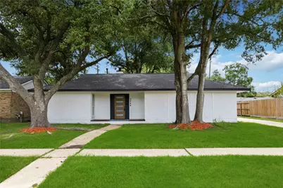 5446 Loch Lomond Drive, Houston, TX 77096 - Photo 3
