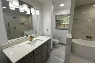 5850 Paisley St, Houston, TX 77096 - Photo 13