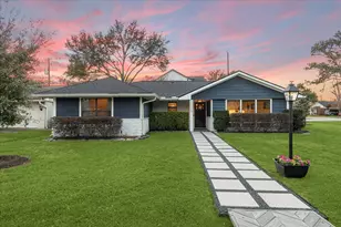 1509 Adkins Rd, Houston, TX 77055 - Photo 1