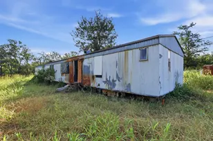 9880 Dix Rd, Kingsbury, TX 78638 - Photo 1