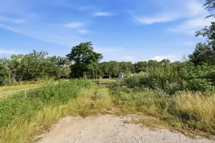 9880 Dix Rd, Kingsbury, TX 78638 - Photo 5