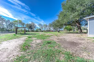2227 County Rd 737, Alvin, TX 77511 - Photo 21
