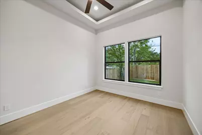 4714 Tamarisk Street, Bellaire, TX 77401 - Photo 17