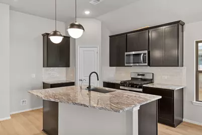 1016 Shoal Creek Trail, Conroe, TX 77304 - Photo 3