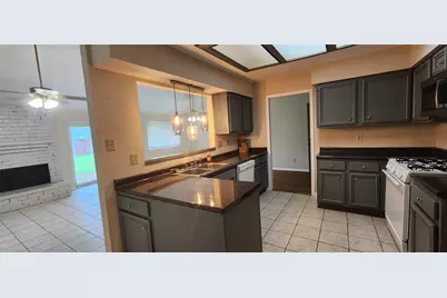 15215 Ensenada Drive, Houston, TX 77083 - Photo 9