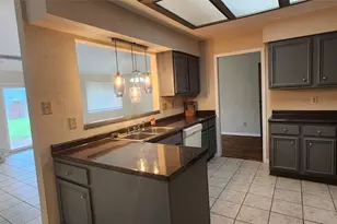 15215 Ensenada Dr, Houston, TX 77083 - Photo 9