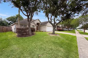 208 Green Cedar Dr, League City, TX 77573 - Photo 17