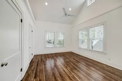 303 W Clay #1, Houston, TX 77019 - Photo 3