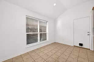 10727 Sunswept Fields Ln, Houston, TX 77064 - Photo 9