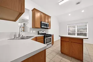 10727 Sunswept Fields Ln, Houston, TX 77064 - Photo 5
