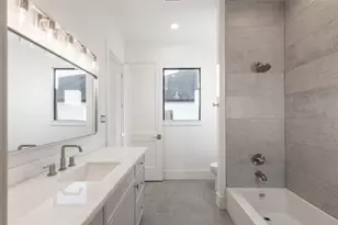 4923 Mimosa St, Bellaire, TX 77401 - Photo 33