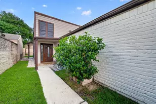 4223 Wildacres Dr, Houston, TX 77072 - Photo 3