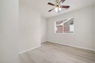 4915 Lochman Ln, Pearland, TX 77584 - Photo 29