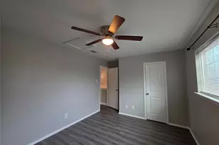 507 Leicester Ln, Houston, TX 77034 - Photo 17