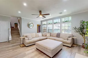 4615 Natural Bridge Dr, Houston, TX 77345 - Photo 5