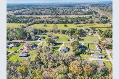 211 Johnson Street, Ames, TX 77575 - Photo 27