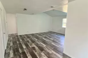 211 Johnson St, Ames, TX 77575 - Photo 5