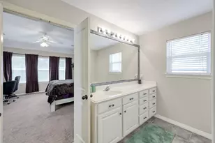 12102 Mustang Ave, Willis, TX 77378 - Photo 15