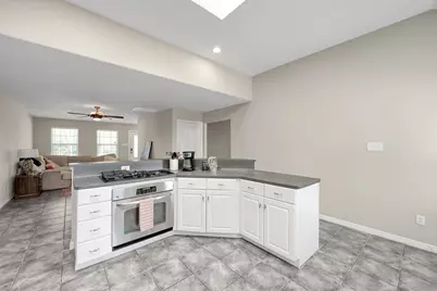12102 Mustang Avenue, Willis, TX 77378 - Photo 9