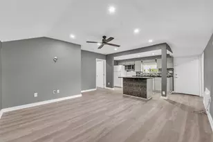 8043 Zimmermann Dr, Houston, TX 77088 - Photo 13