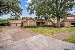8043 Zimmermann Dr, Houston, TX 77088 - Photo 1