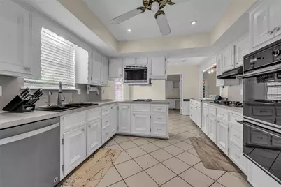 8043 Zimmermann Drive, Houston, TX 77088 - Photo 7