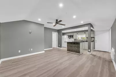 8043 Zimmermann Drive, Houston, TX 77088 - Photo 13