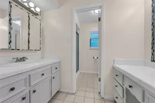 8043 Zimmermann Dr, Houston, TX 77088 - Photo 9