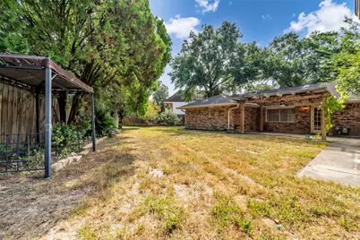 8043 Zimmermann Drive, Houston, TX 77088 - Photo 19
