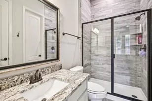 2341 Shallow Creek Ln, Friendswood, TX 77546 - Photo 21