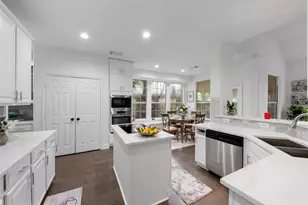 55 Terraglen Dr, The Woodlands, TX 77382 - Photo 11