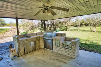 1184 County Road 348, Brazoria, TX 77422 - Photo 9