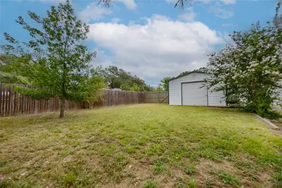 403 E 7th Street, Flatonia, TX 78941 - Photo 39