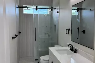 1004 E 32nd St, Houston, TX 77022 - Photo 31