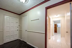 9318 Benning Dr, Houston, TX 77031 - Photo 7