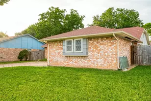 9318 Benning Dr, Houston, TX 77031 - Photo 5