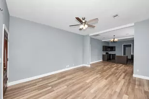 15 High St, Baytown, TX 77520 - Photo 5