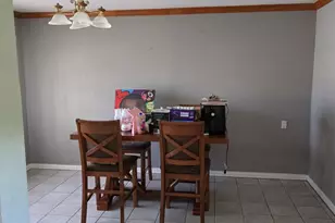 13018 Breezeway St, Houston, TX 77037 - Photo 5