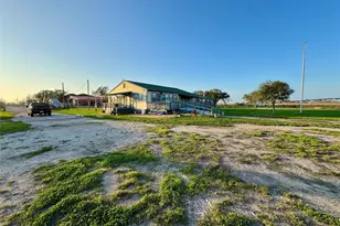 4621 County Rd 459B, Freeport, TX 77541 - Photo 19