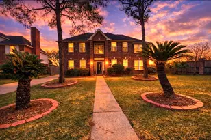 14302 Ardwell Dr, Sugar Land, TX 77498 - Photo 3