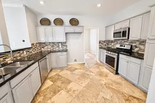 14302 Ardwell Dr, Sugar Land, TX 77498 - Photo 21