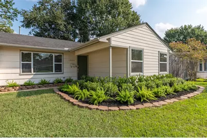 1806 Gardenia Drive, Houston, TX 77018 - Photo 1