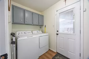 502 Red Bud Ln, Baytown, TX 77520 - Photo 25