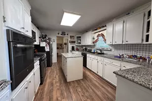 309 N Marsh Dr, Livingston, TX 77351 - Photo 5
