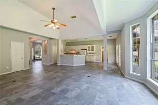 311 Oak Hollow Dr, League City, TX 77573 - Photo 11